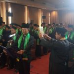 Rektor UIN Salatiga Mengukuhkan dan Mengambil Sumpah 206 Mahasiswa PPG